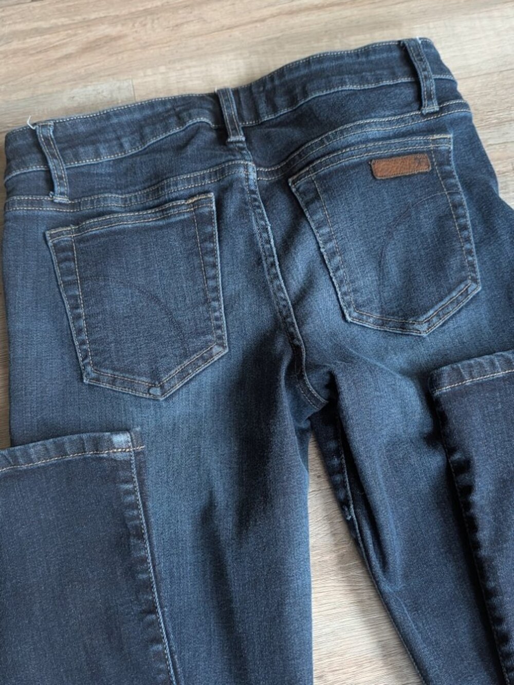 Joe’s Jeans | The Honey Fit Bootcut Jeans | Size 28 - Picture 3 of 9